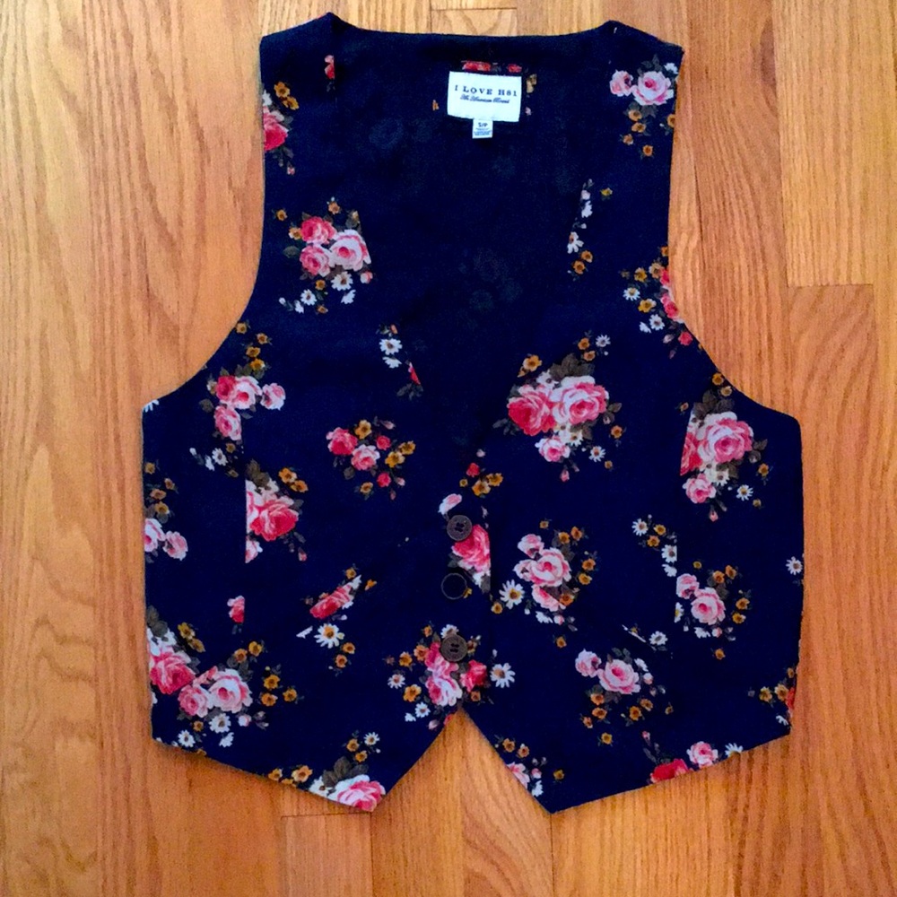 H81 Floral Vest gorgeous! Like new